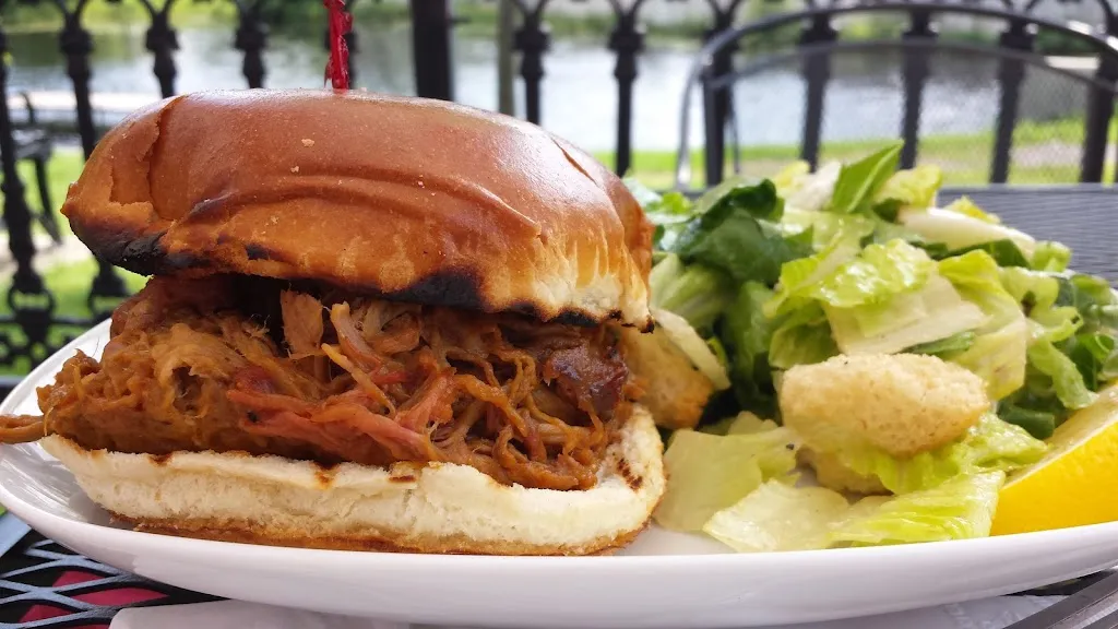 Salamanders_Rideau Park_slider_immagine_3
