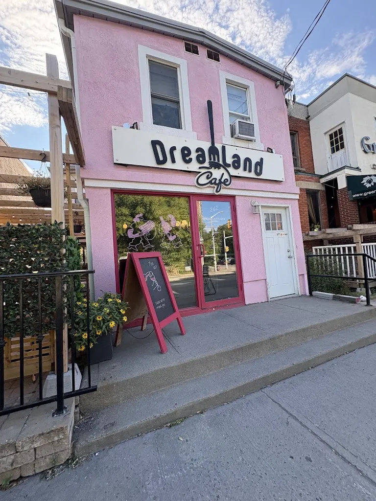 DreamLand Cafe restaurante en Rideau Park