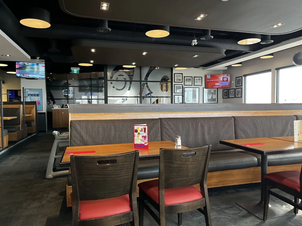 Boston Pizza restaurante en Martensville