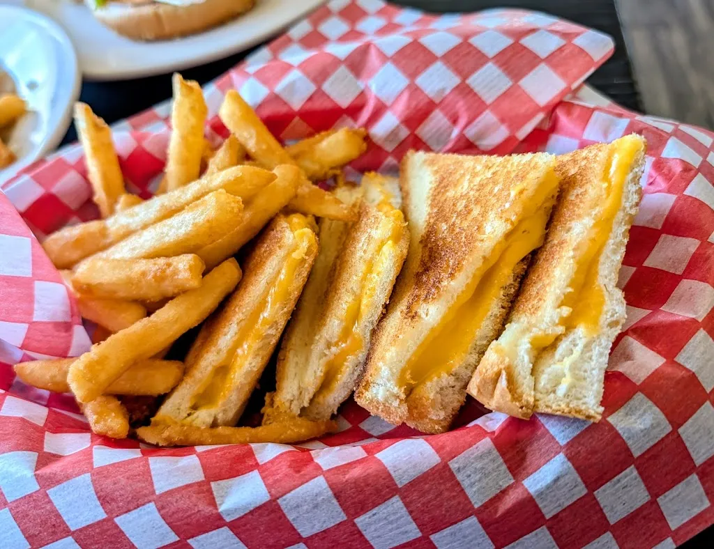 Round up_Maple Creek_slider_imagen_3