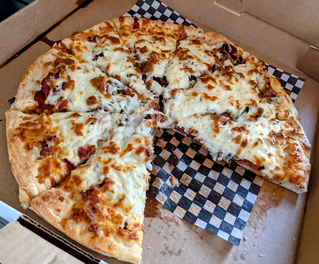 Cypress Pizza and Chicken restaurante en Maple Creek