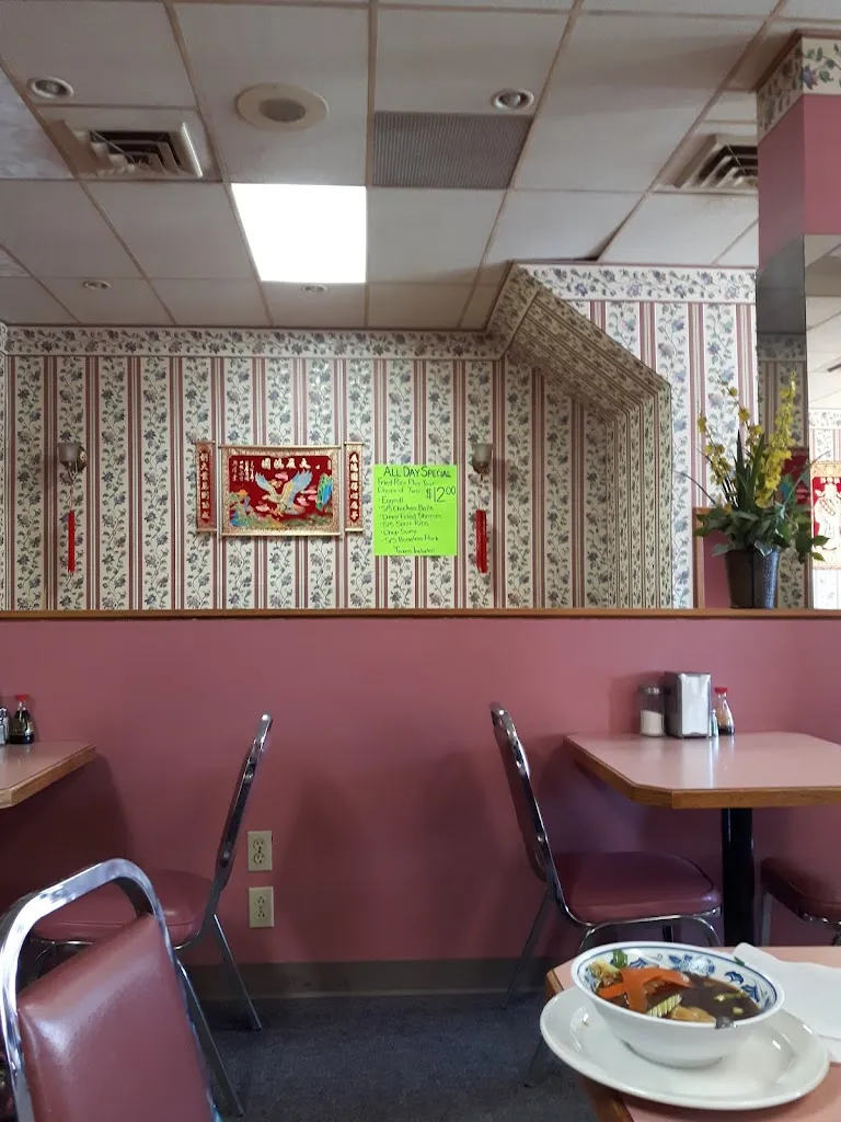 Ken's Chop Suey restaurante en Melfort