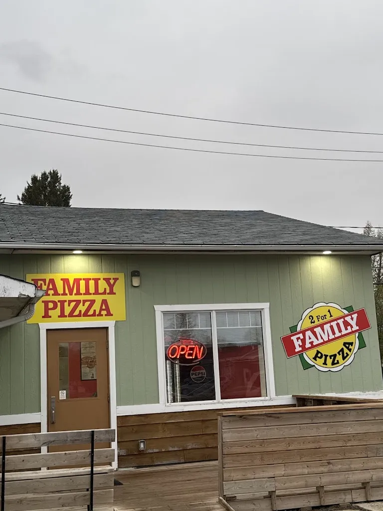 2 for 1 Family Pizza 🍕 Melfort restaurante en Melfort