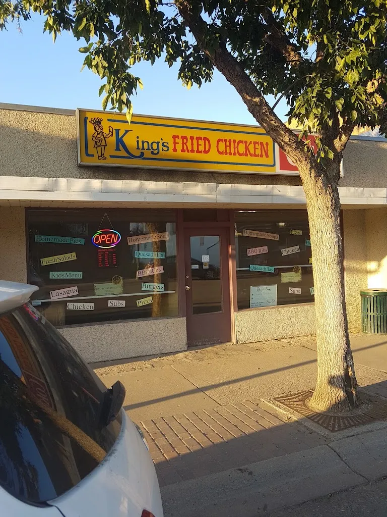 King's Chicken & Pizza restaurant à Rosthern