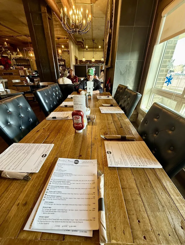 Roots Kitchen & Bar_Regina_slider_imagen_2