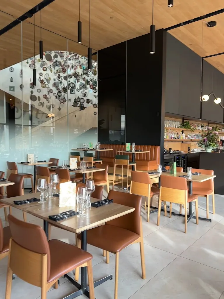 Hearth Restaurant_Saskatoon_slider_image_2