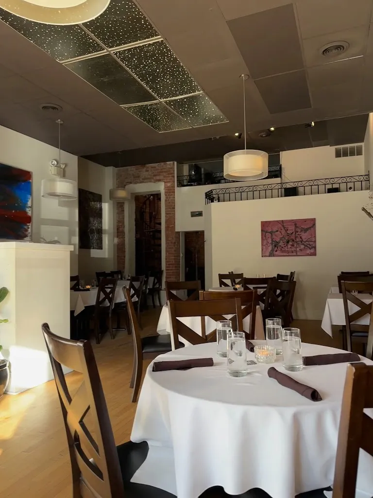 St. Tropez Bistro_Saskatoon_slider_bild_2