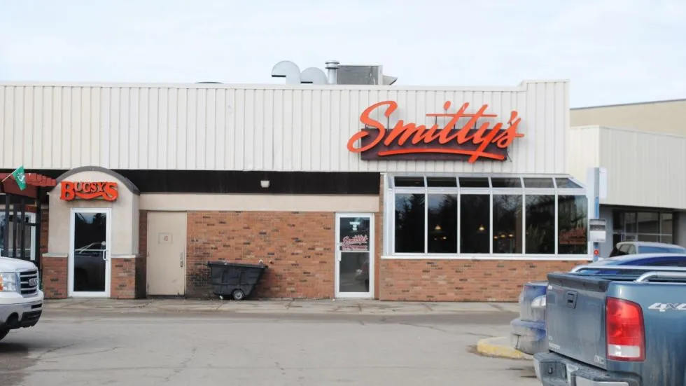 Smitty's Restaurant & Lounge - Prince Albert restaurante en Prince Albert