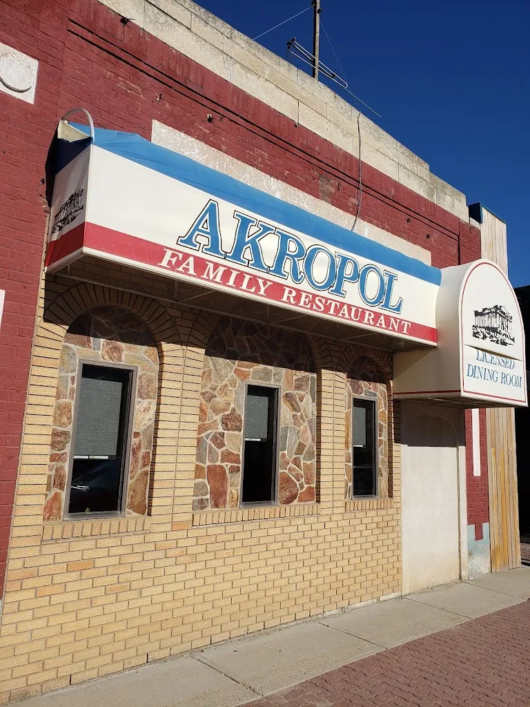 Akropol_Swift Current_slider_imagen_1
