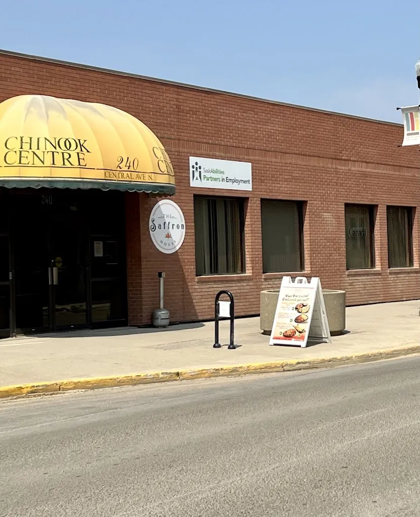 Saffron House Indian & Indo-Chinese Cuisine restaurante en Swift Current