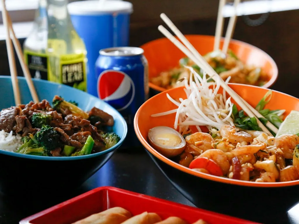 Wok Box - Centennial Blvd_Warman_slider_imagen_2