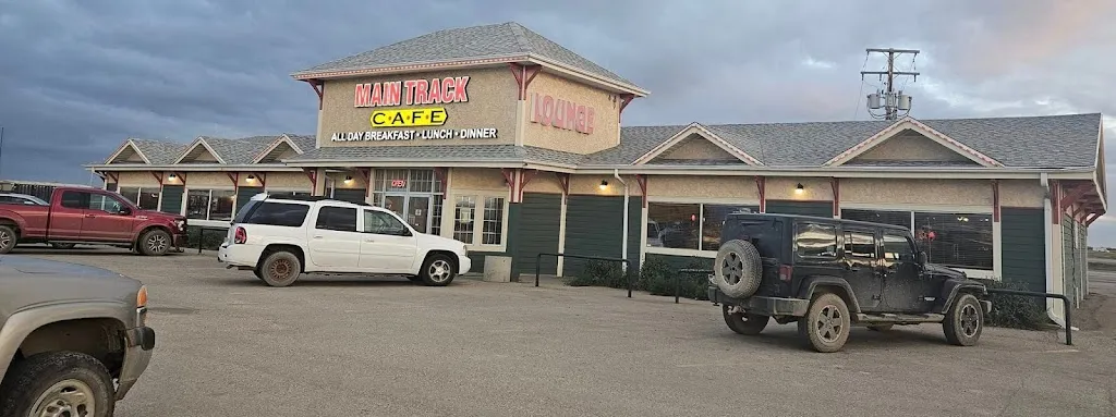 Main Track Cafe_Weyburn_slider_image_1