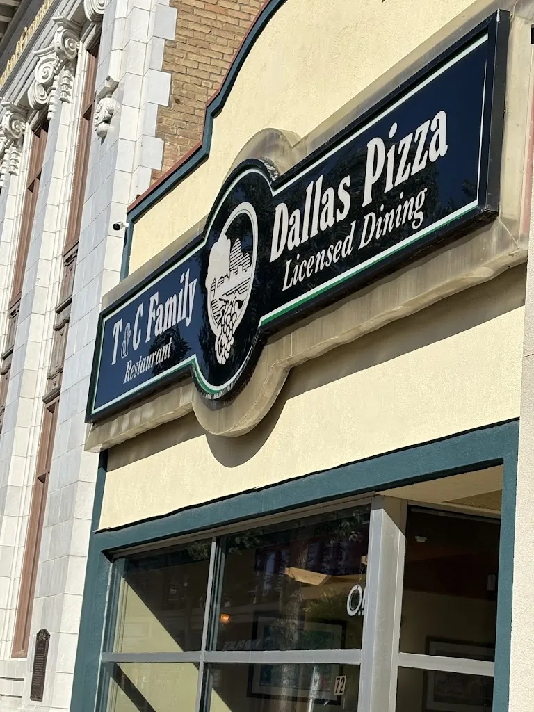 Jessica Lamoureux_T & C Family Restaurant, Dallas Pizza_Weyburn_review