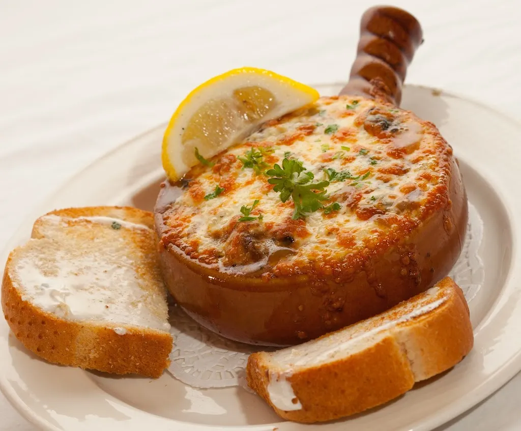 T & C Family Restaurant, Dallas Pizza_Weyburn_slider_bild_2