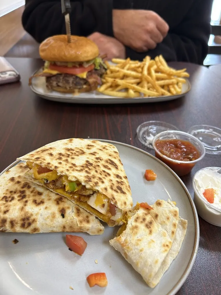 Nancy Mattick_Yummy Nom Nom_Weyburn_review
