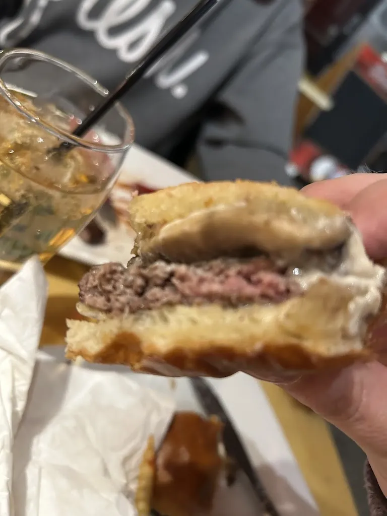 Tammy Daigneault_Royal Hotel Dillinger's_Weyburn_review