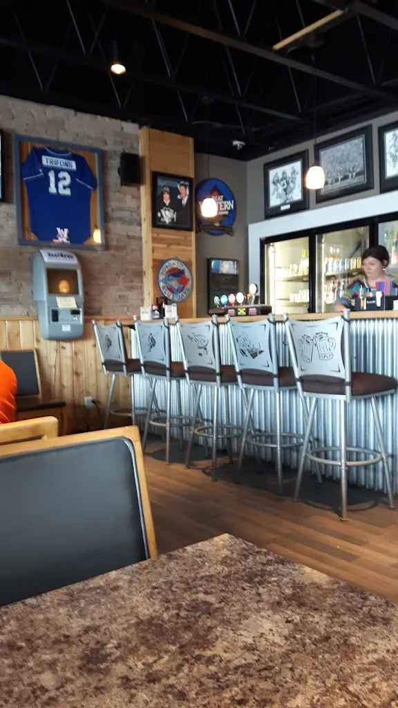 Trifon's Pizza_Weyburn_slider_imagen_2