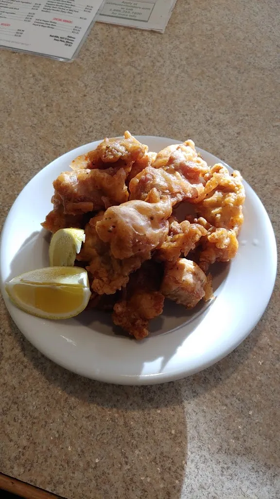 New Red Pepper Cafe_Stony Plain_slider_imagen_3
