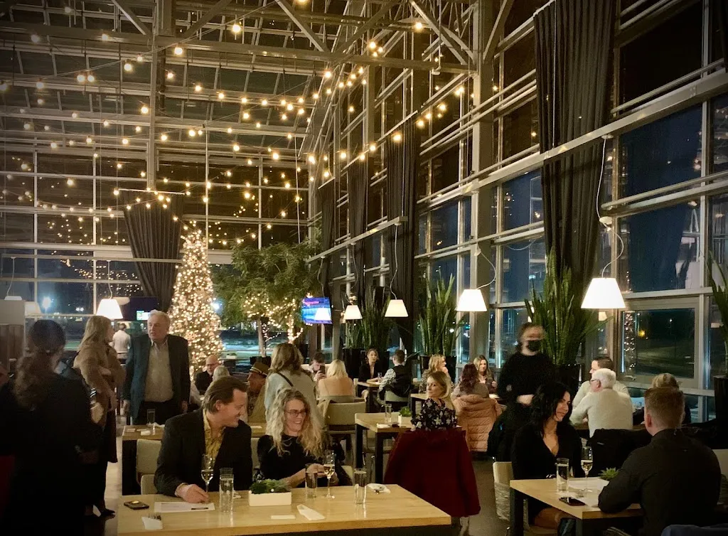 Glasshouse Kitchen|Bar_St. Albert_slider_imagen_1