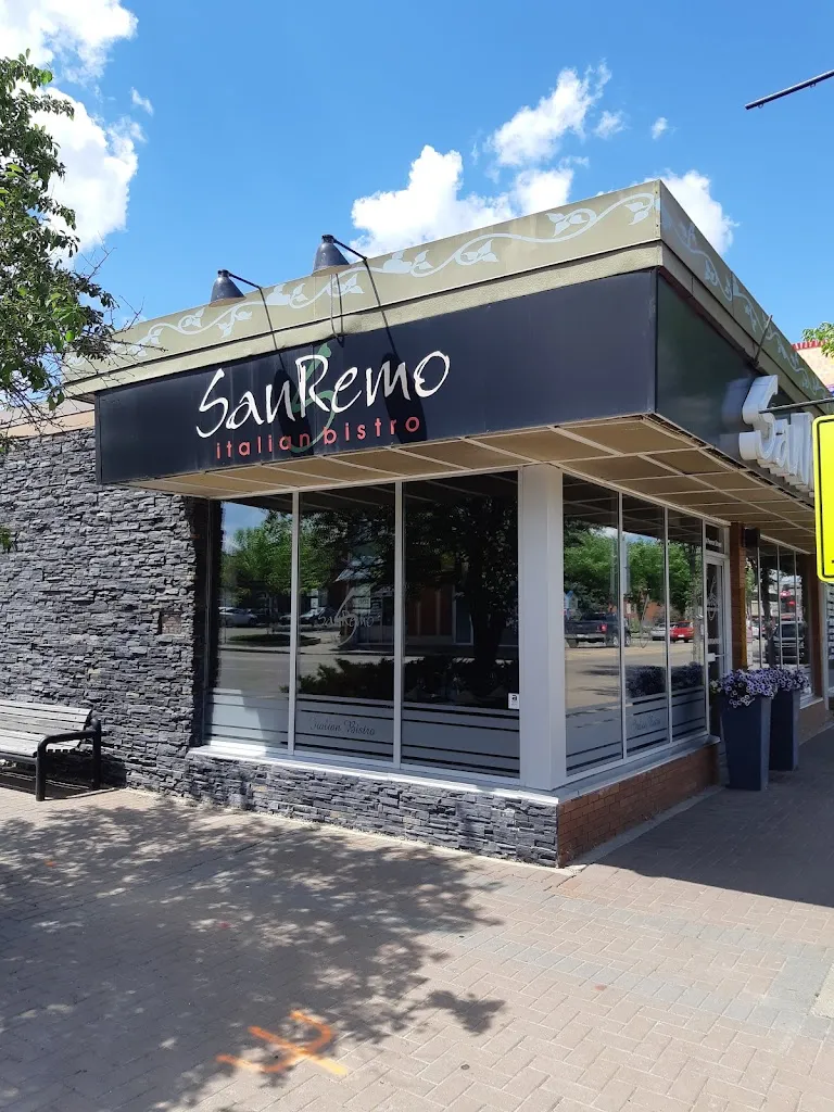 Sanremo Italian Bistro restaurante en St. Albert