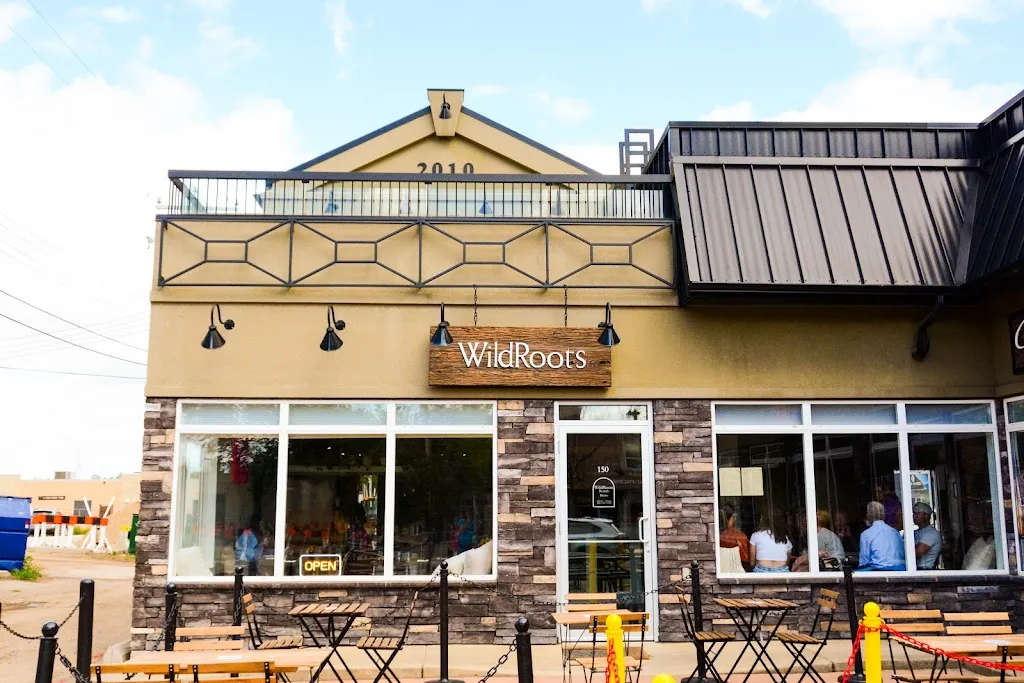 Wildroots restaurante en St. Albert