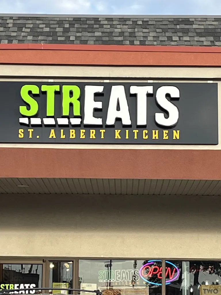 Streats St. Albert Kitchen restaurante en St. Albert