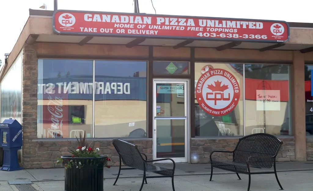 Canadian Pizza Unlimited restaurante en Sundre