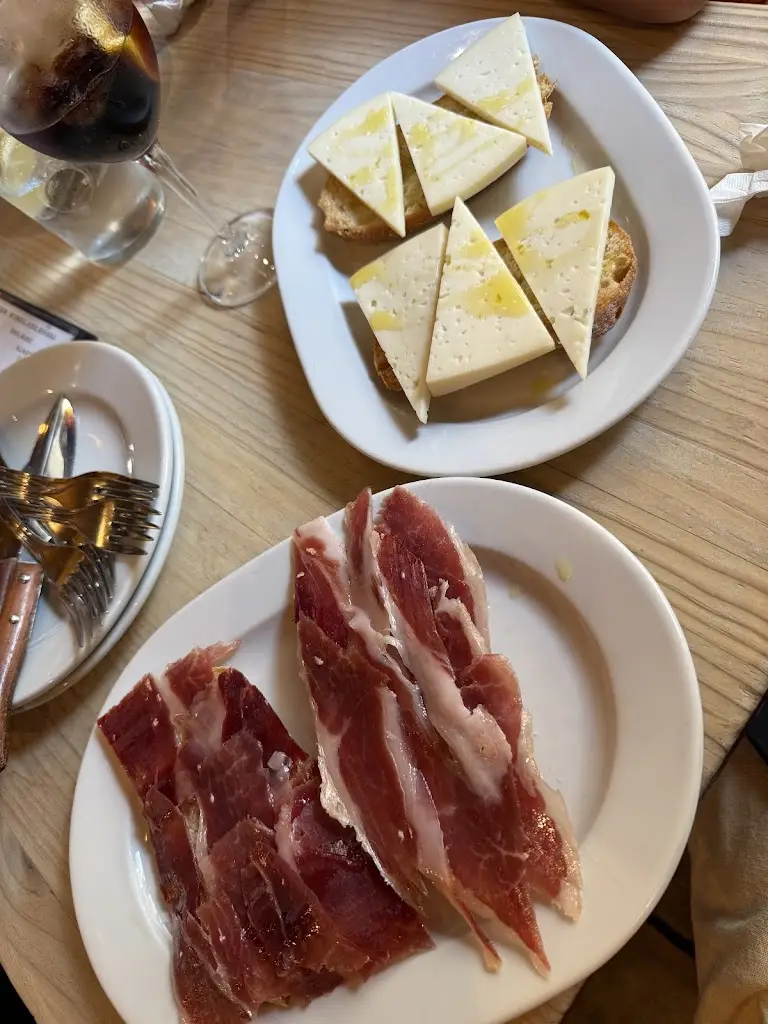 Michelle T (Michelle T)_Alhambra_Brloh_review