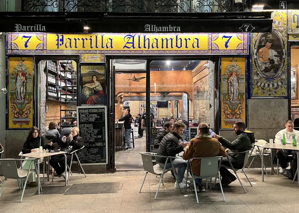 Alhambra restaurant in Brloh