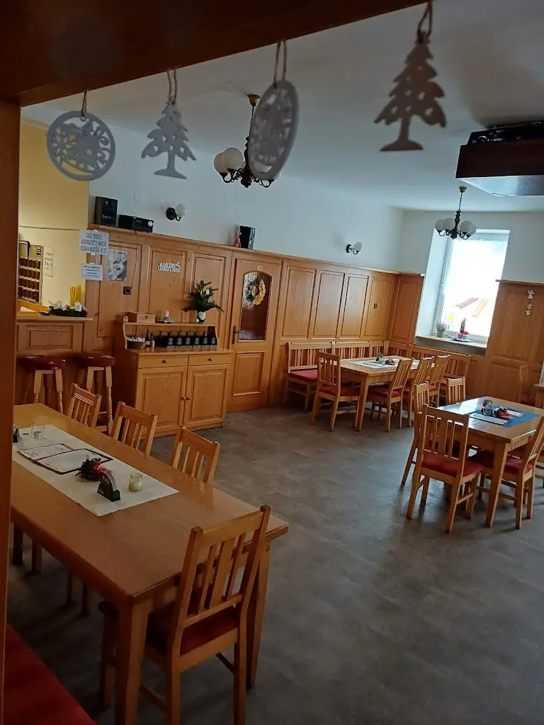 Restaurace U kostela_Vacov_slider_image_1