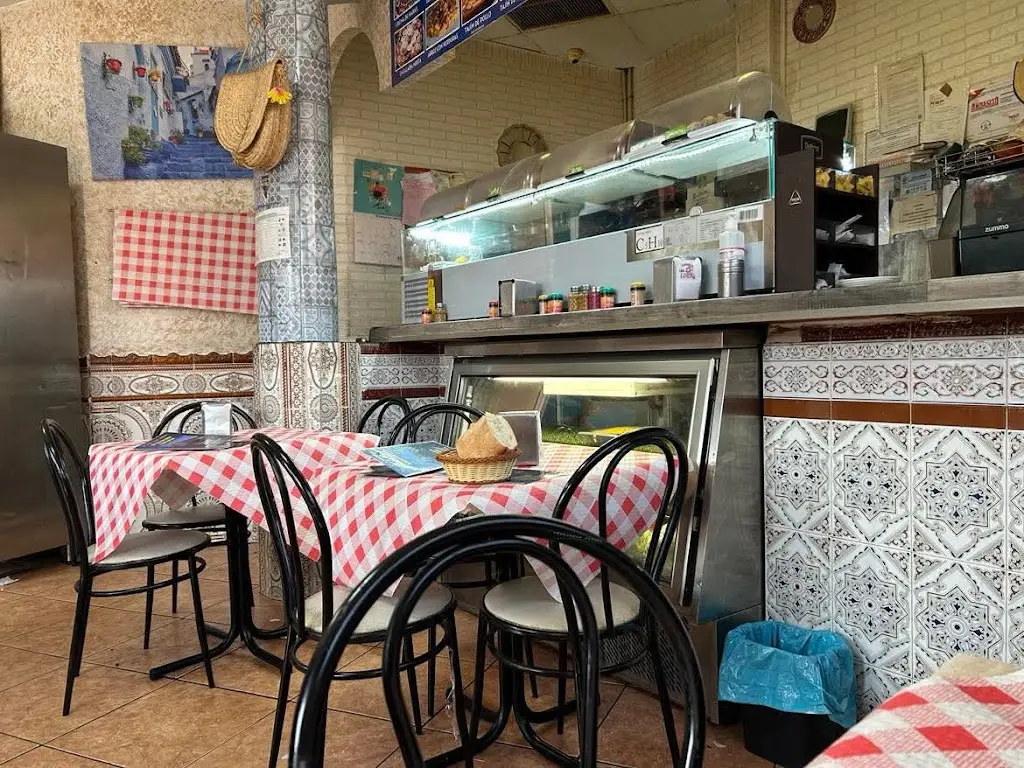 AkimH_Restaurante Gibraltar_Brloh_review