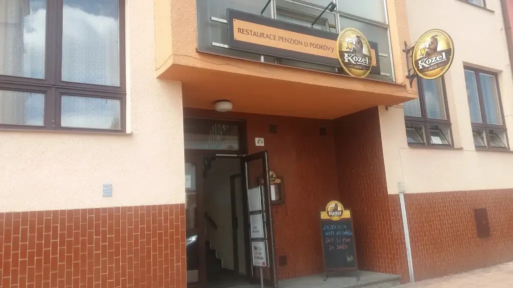 Restaurace a penzion U Zlaté podkovy_Velešín_slider_image_1