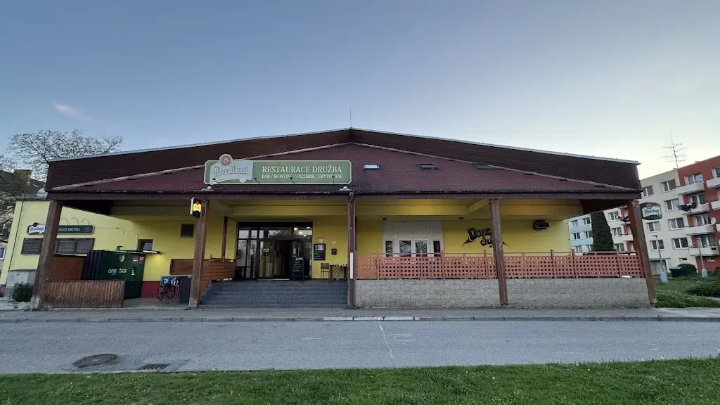 Zábavní centrum DRUŽBA_Vodňany_slider_image_3