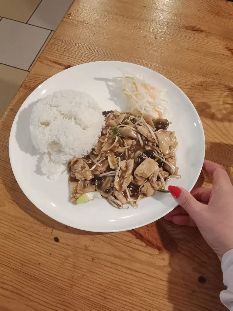 Restaurace Asia_Volary_slider_image_3