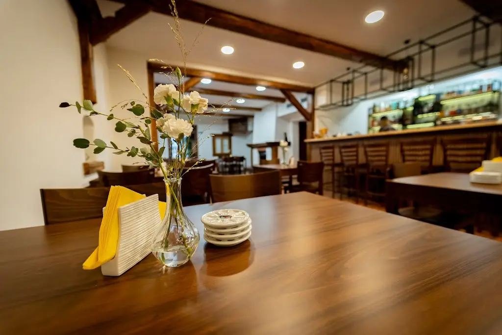 Restaurace Pod Hruškou restaurant in Bílovice nad Svitavou