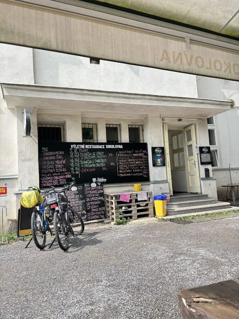 Vanessa Kelly_Výletní Restaurace Sokolovna Bílovice nad Svitavou_Bílovice nad Svitavou_review