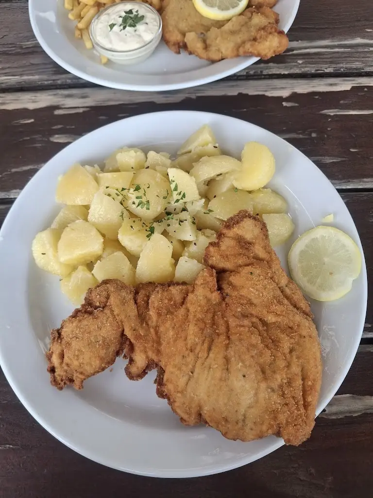 Restaurace Hradni_Adamov_slider_image_3