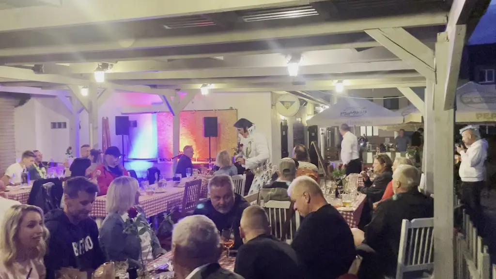 Bistro Za Bránou_Blažovice_slider_image_2