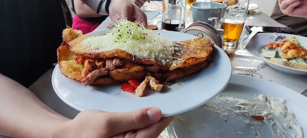 C D G_Restaurace Lažánky_Blansko_review