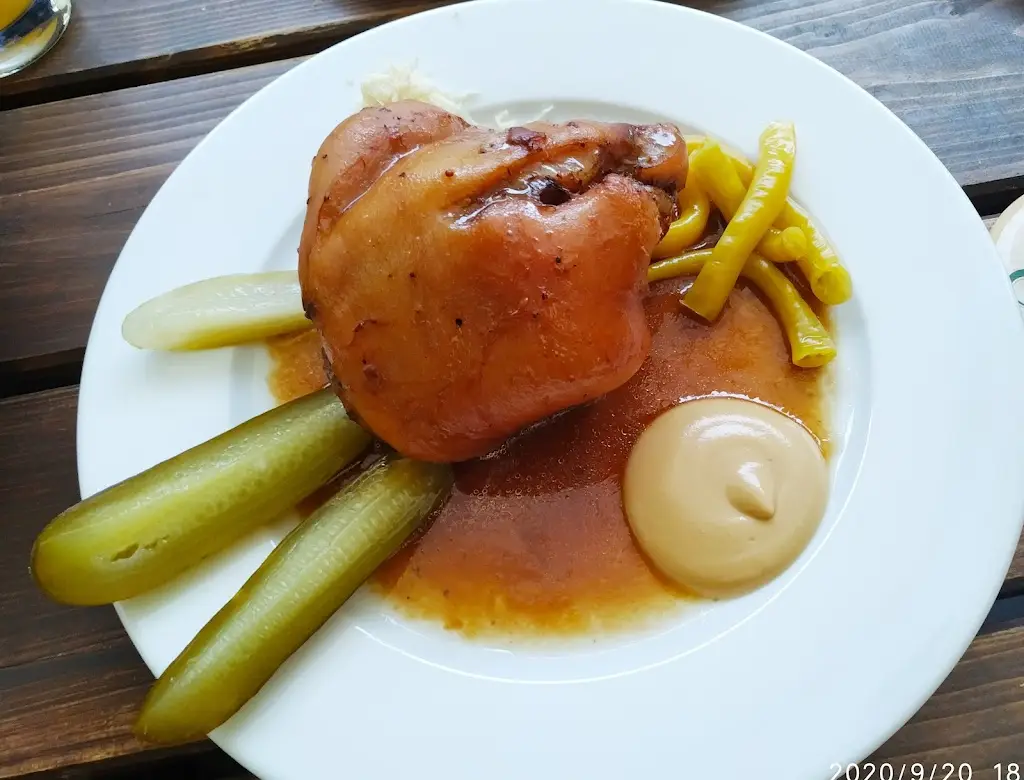 Hans von Schimitz_Restaurace a pivnice U Slunce_Blansko_review