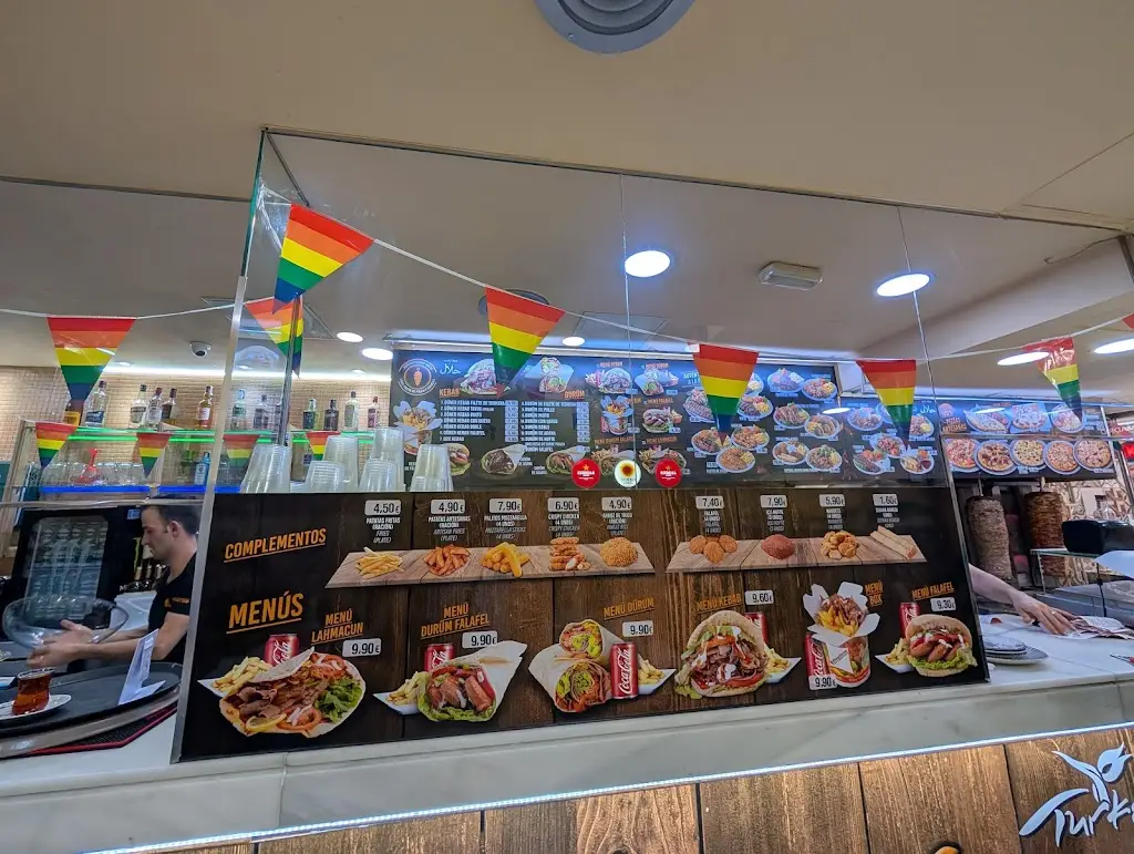 Koray Korkmaz_Bósforos Turkish Hortalezas 42 // Restaurante Turco 100% Halal_Borek_review