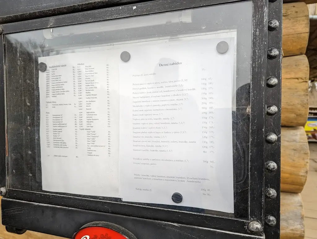 Martin Hradil_U Hastrmana_Blansko_review