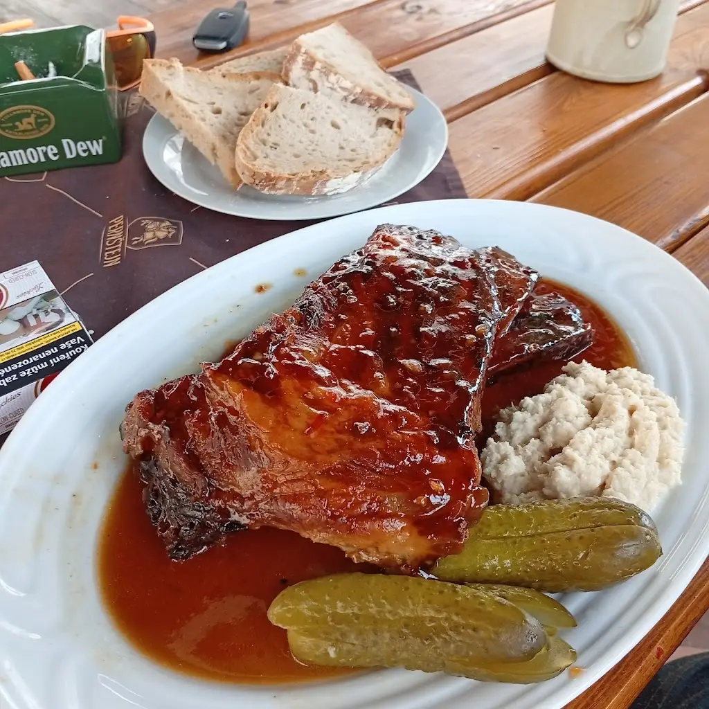 Petra Průchová_Restaurace Protivínka_Bechyně_review