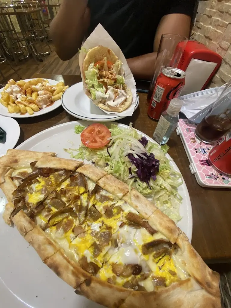 Restaurante Zagros_Borek_slider_image_3