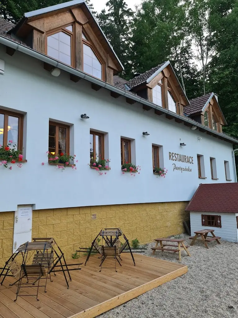 Alena Carbolová_Partyzánka_Blansko_review