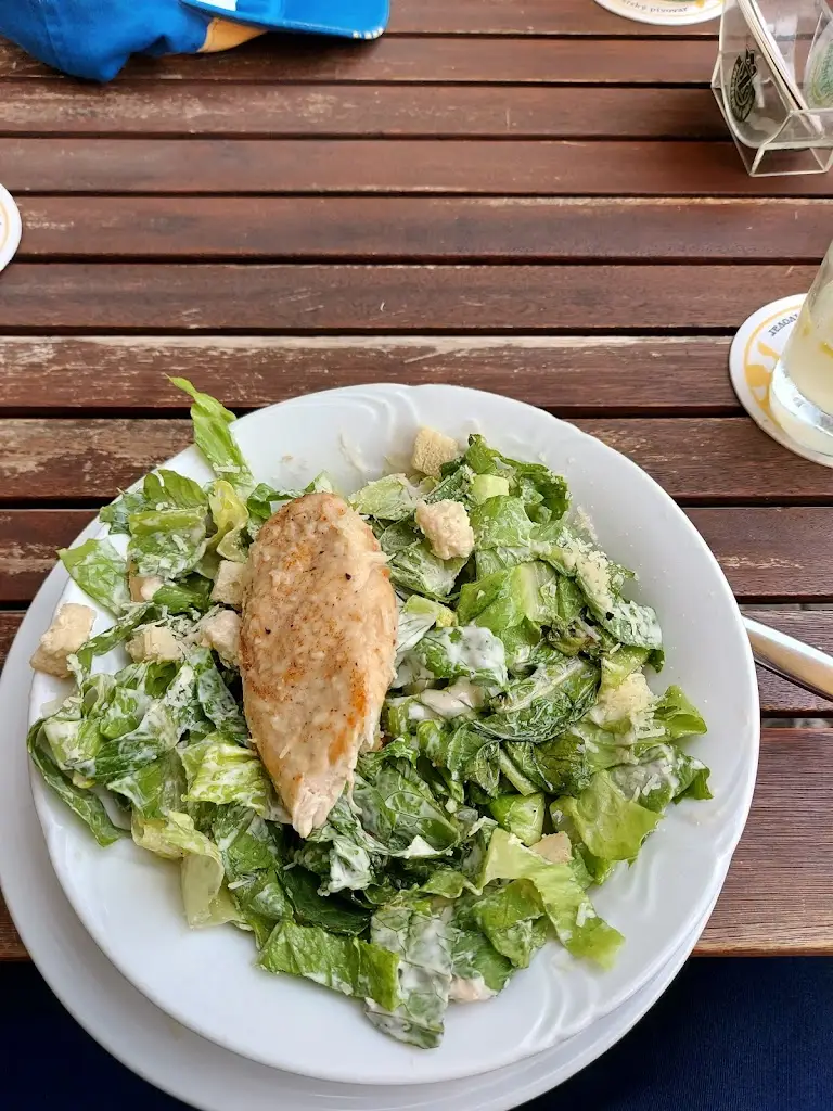 Bart_Restaurant hoZpoda_Blížkovice_recensione