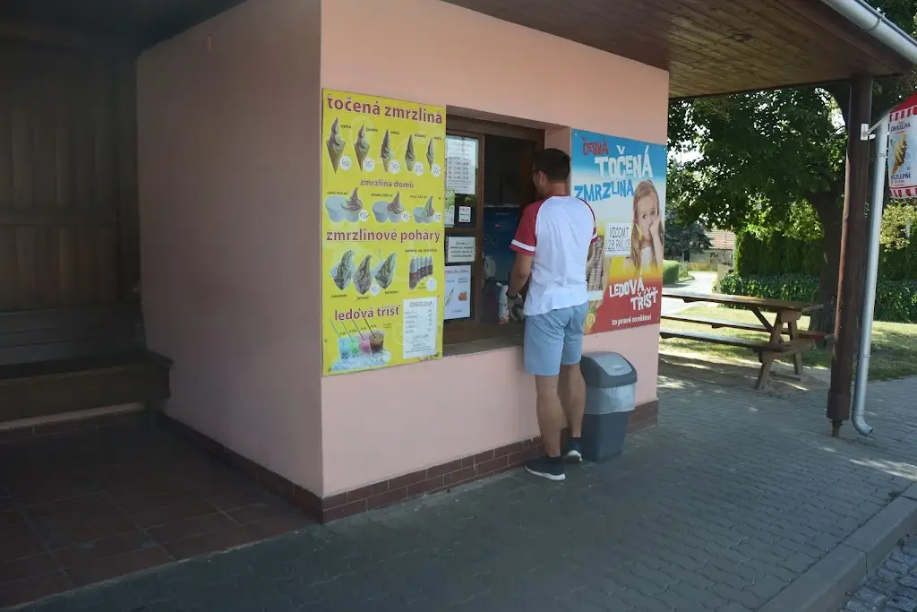 Točená zmrzlina restaurant in Blížkovice