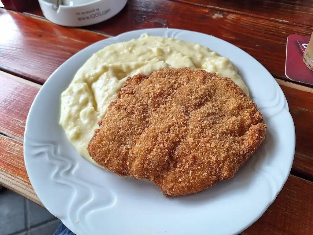 Restaurace Bílý dům_Blížkovice_slider_image_2