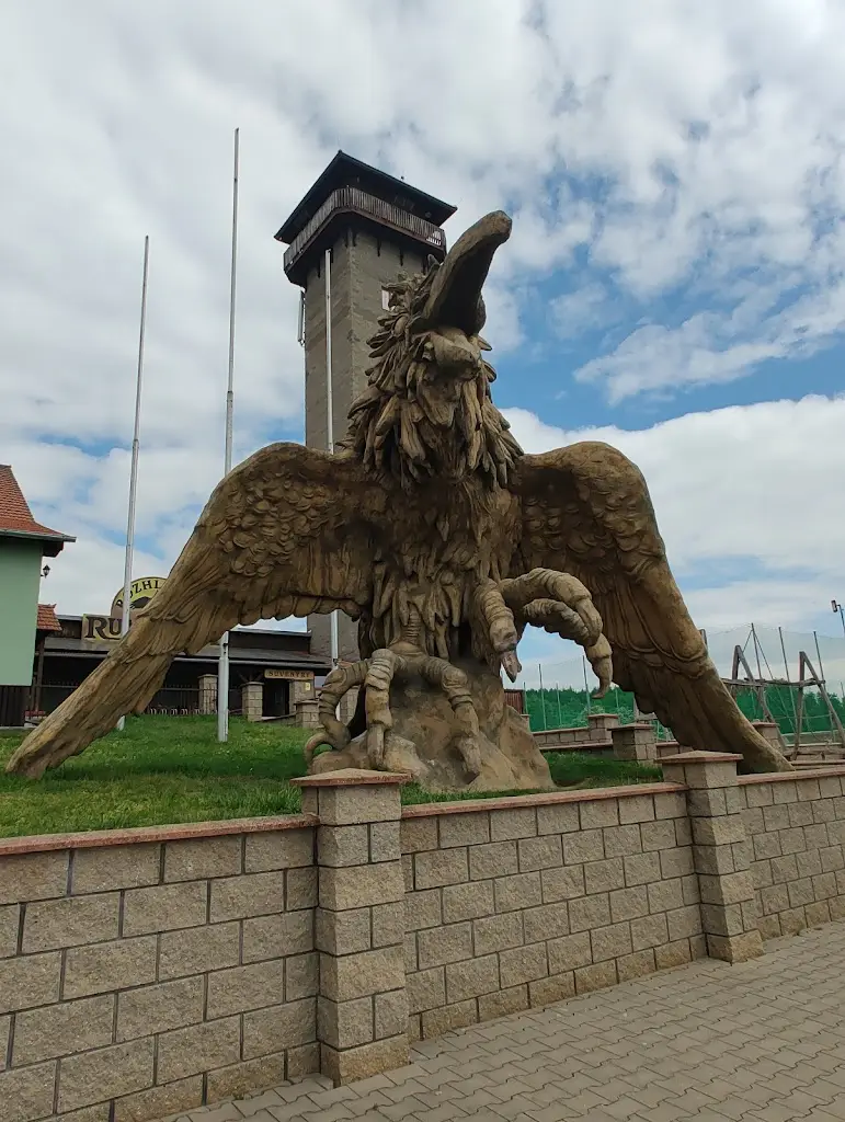 Lucie “vysmátá sestřička”_Restaurace a Rozhledna Rumburak Bítov_Blížkovice_review