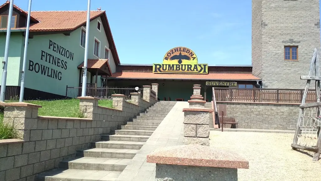 Restaurace a Rozhledna Rumburak Bítov restaurant in Blížkovice